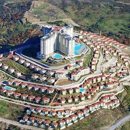 Gold City Luxury1 *
